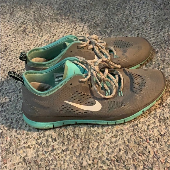 Nike Shoes - Nike free run sneakers